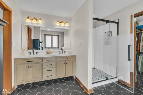 7824 Ashtree Drive Indianapolis IN 46259