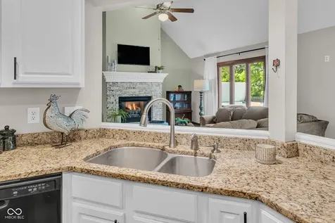 7824 Ashtree Drive Indianapolis IN 46259