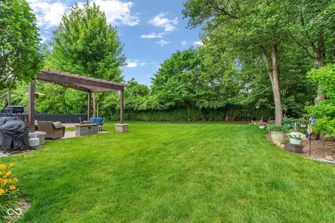 7824 Ashtree Drive Indianapolis IN 46259
