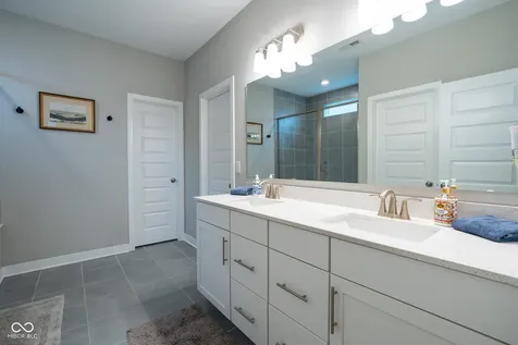 9741 Haughton Lane Mccordsville IN 46055