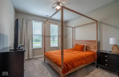 9741 Haughton Lane Mccordsville IN 46055