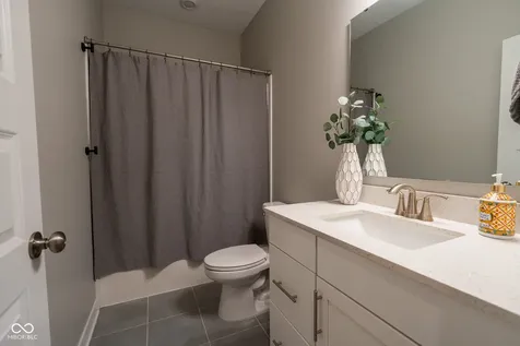 9741 Haughton Lane Mccordsville IN 46055