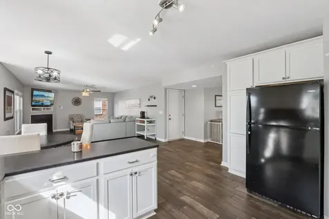 5827 W Deerview Bend Mccordsville IN 46055