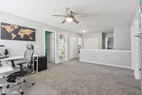 5827 W Deerview Bend Mccordsville IN 46055