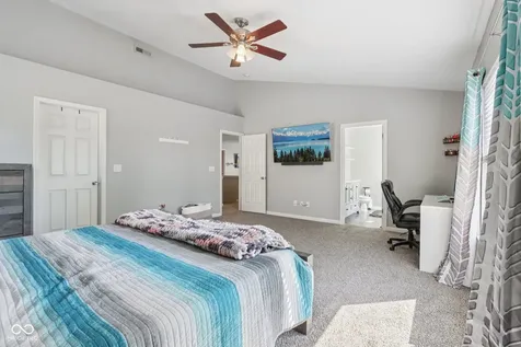 5827 W Deerview Bend Mccordsville IN 46055