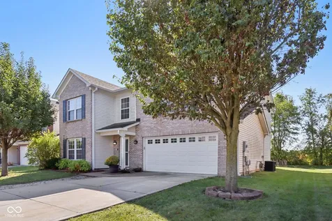 5827 W Deerview Bend Mccordsville IN 46055