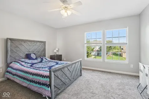 5827 W Deerview Bend Mccordsville IN 46055