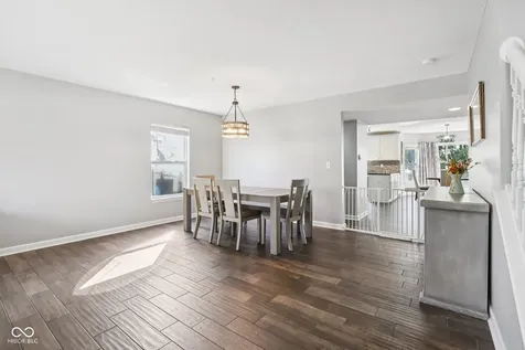 5827 W Deerview Bend Mccordsville IN 46055