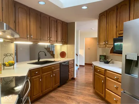 112 Cardinal Drive E Seymour IN 47274