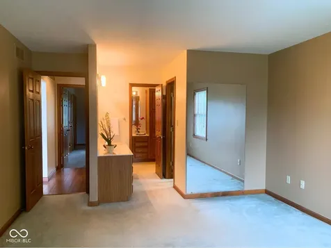 112 Cardinal Drive E Seymour IN 47274