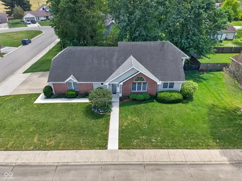 112 Cardinal Drive E Seymour IN 47274