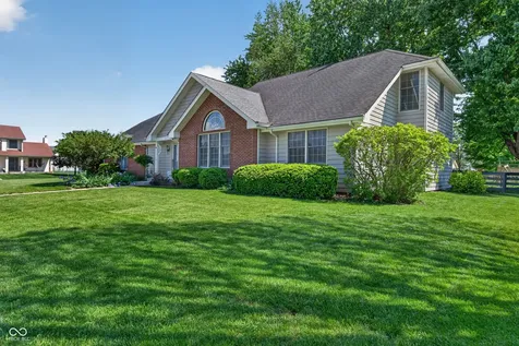 112 Cardinal Drive E Seymour IN 47274