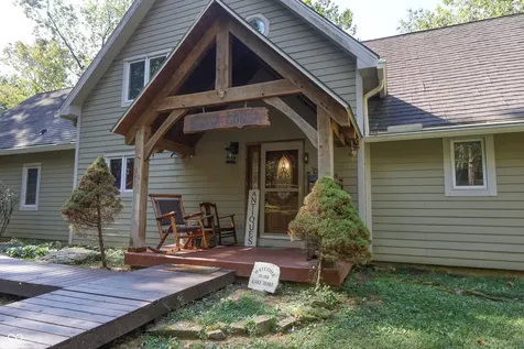 9007 E Agate Avenue Nashville IN 47448