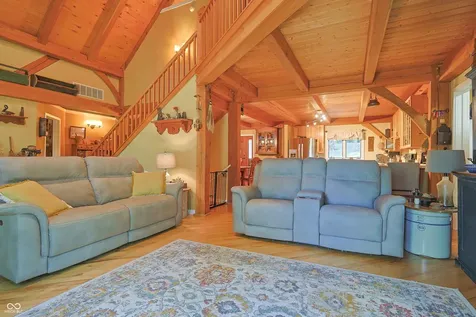 9007 E Agate Avenue Nashville IN 47448