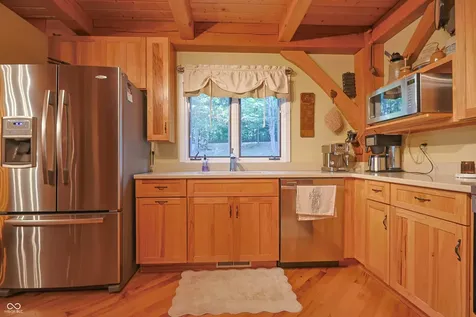 9007 E Agate Avenue Nashville IN 47448