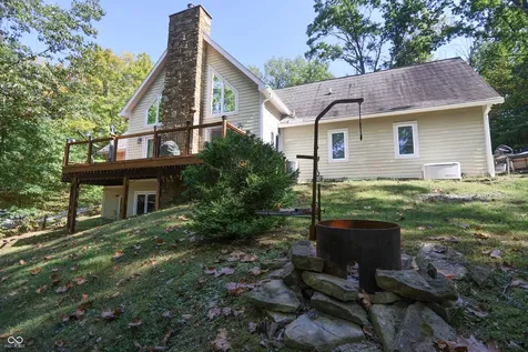 9007 E Agate Avenue Nashville IN 47448