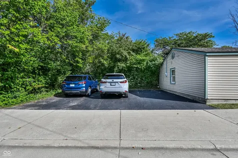 610 N Rangeline Road Carmel IN 46032
