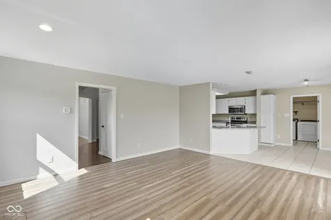 7975 Meadow Bend Circle Indianapolis IN 46259