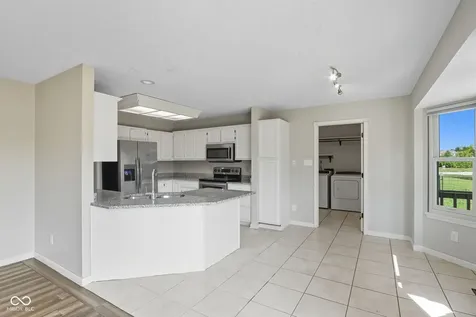 7975 Meadow Bend Circle Indianapolis IN 46259