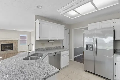 7975 Meadow Bend Circle Indianapolis IN 46259