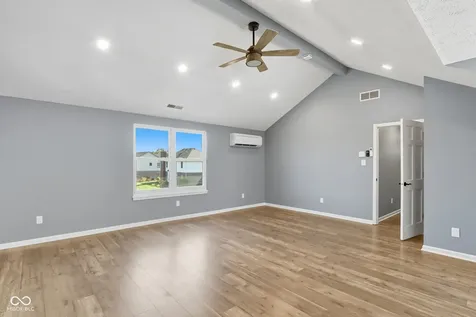 7975 Meadow Bend Circle Indianapolis IN 46259