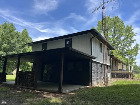 2209 W County Road 1000 South W Westport IN 47283