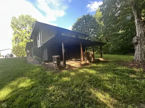 2209 W County Road 1000 South W Westport IN 47283