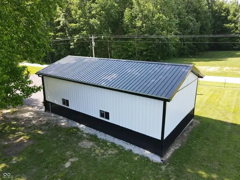 2209 W County Road 1000 South W Westport IN 47283
