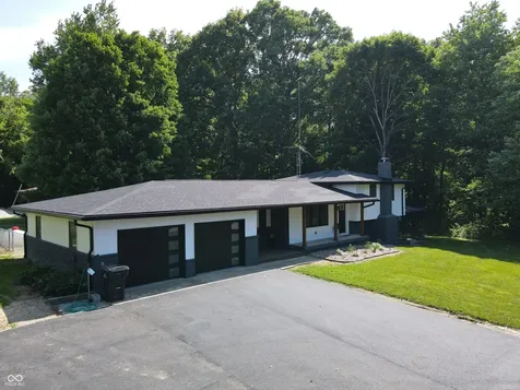 2209 W County Road 1000 South W Westport IN 47283