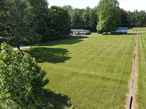 2209 W County Road 1000 South W Westport IN 47283