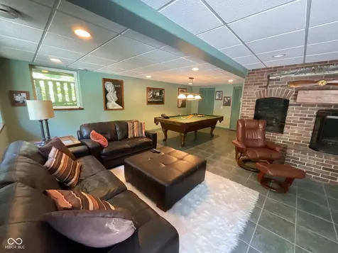7906 E 240 S Rockville IN 47872