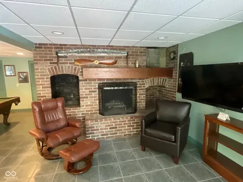 7906 E 240 S Rockville IN 47872