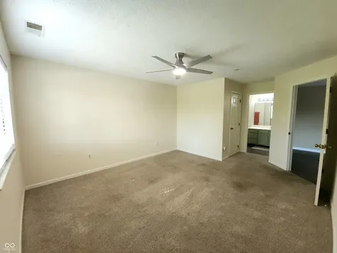8720 Yardley Court Indianapolis IN 46268