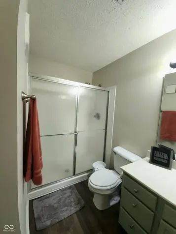 8720 Yardley Court Indianapolis IN 46268
