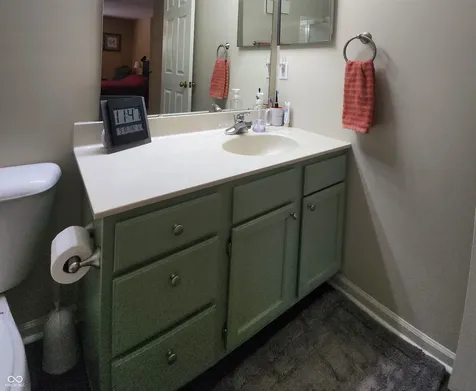 8720 Yardley Court Indianapolis IN 46268
