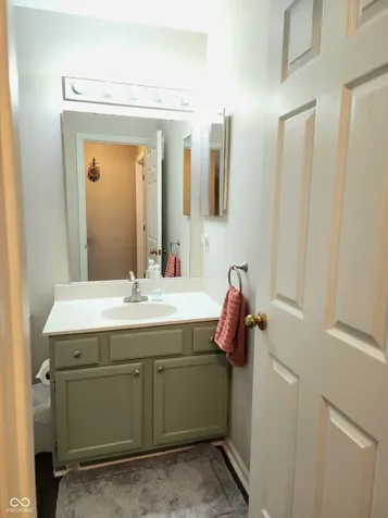 8720 Yardley Court Indianapolis IN 46268