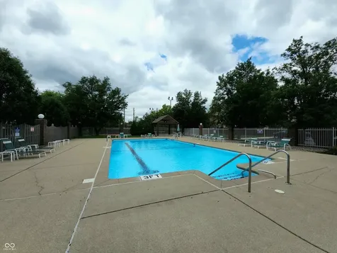 8720 Yardley Court Indianapolis IN 46268
