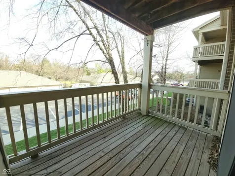 8720 Yardley Court Indianapolis IN 46268