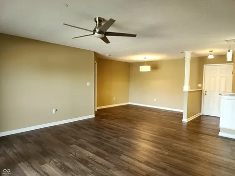 8720 Yardley Court Indianapolis IN 46268