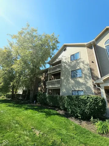 8720 Yardley Court Indianapolis IN 46268