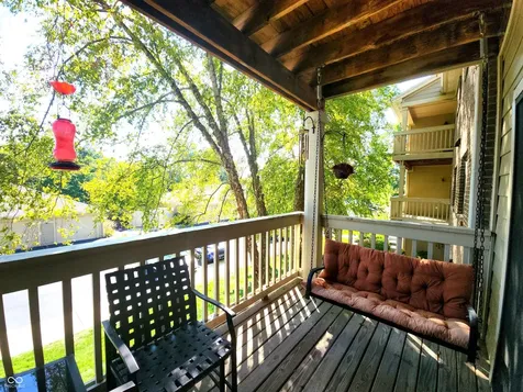 8720 Yardley Court Indianapolis IN 46268