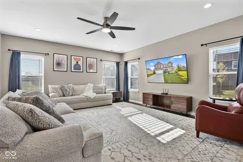 6603 Laredo Drive Mccordsville IN 46055