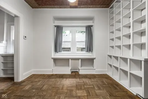 4658 Hinesley Avenue Indianapolis IN 46208