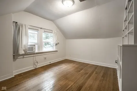 4658 Hinesley Avenue Indianapolis IN 46208
