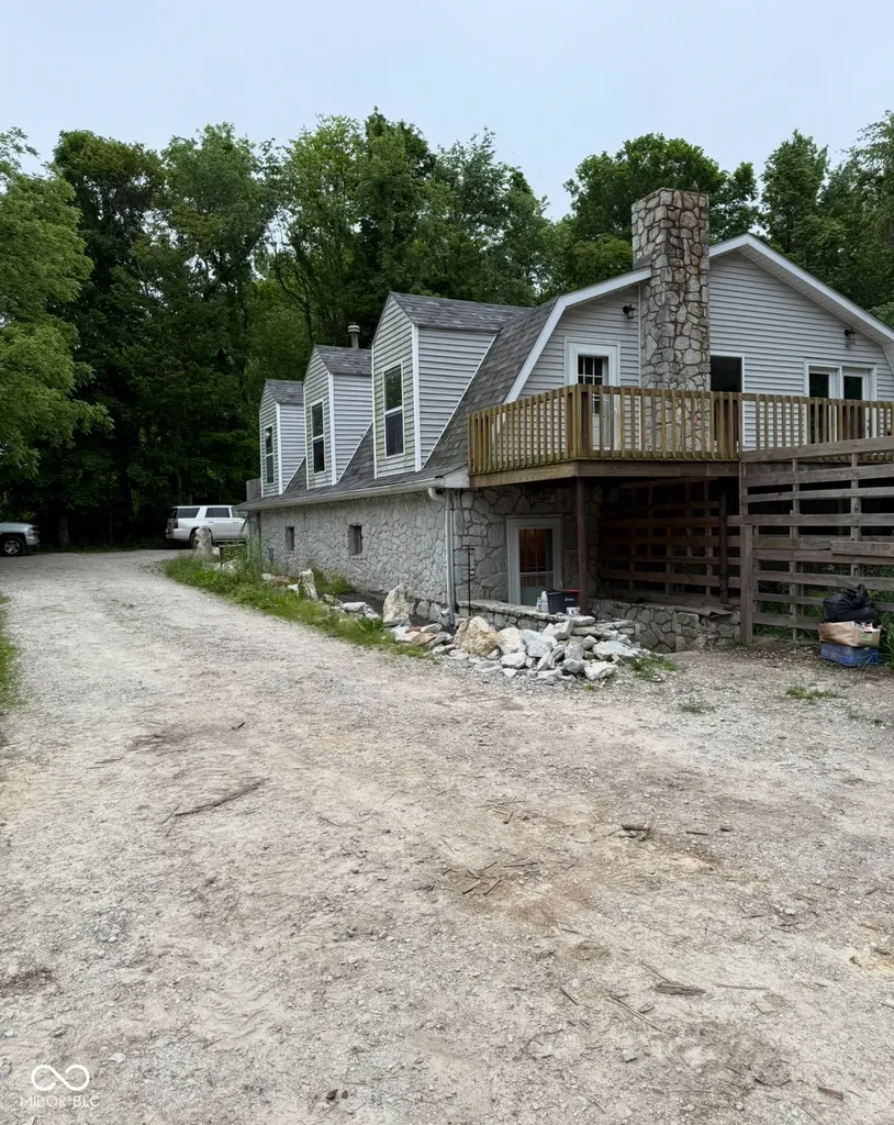 11673 State Road 42 Cloverdale IN 46120