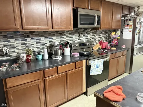 11673 State Road 42 Cloverdale IN 46120
