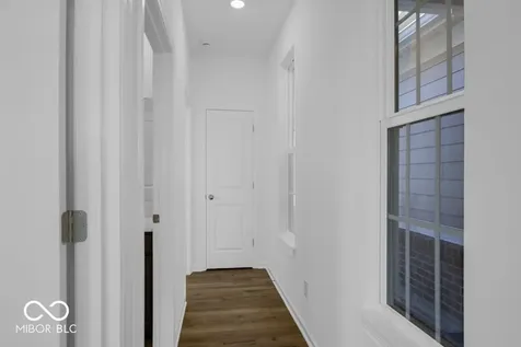 1123 Authentic Lane Indianapolis IN 46239