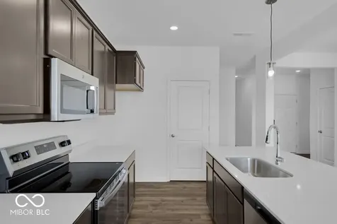 1123 Authentic Lane Indianapolis IN 46239