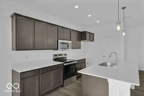 1123 Authentic Lane Indianapolis IN 46239