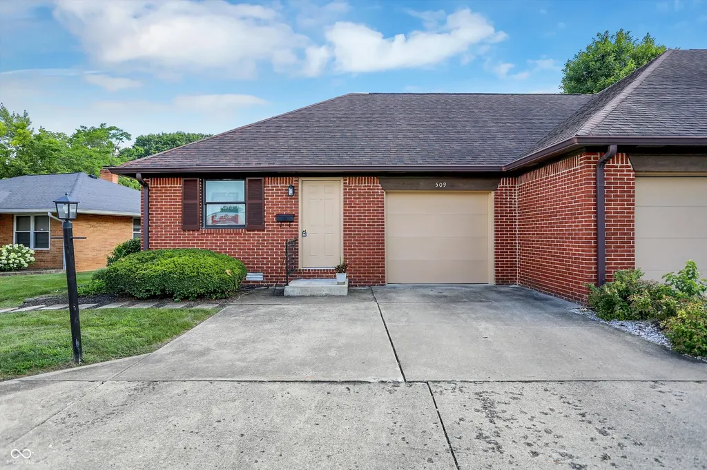 509 E Main Street Brownsburg IN 46112